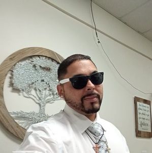 Meet your Posher, Troy